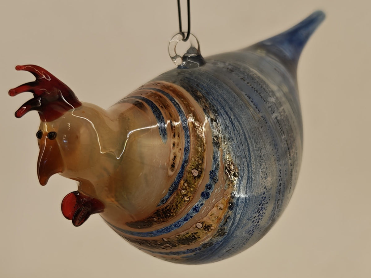 Hängendes Huhn aus Glas