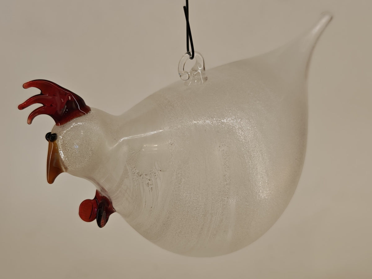 Hängendes Huhn aus Glas